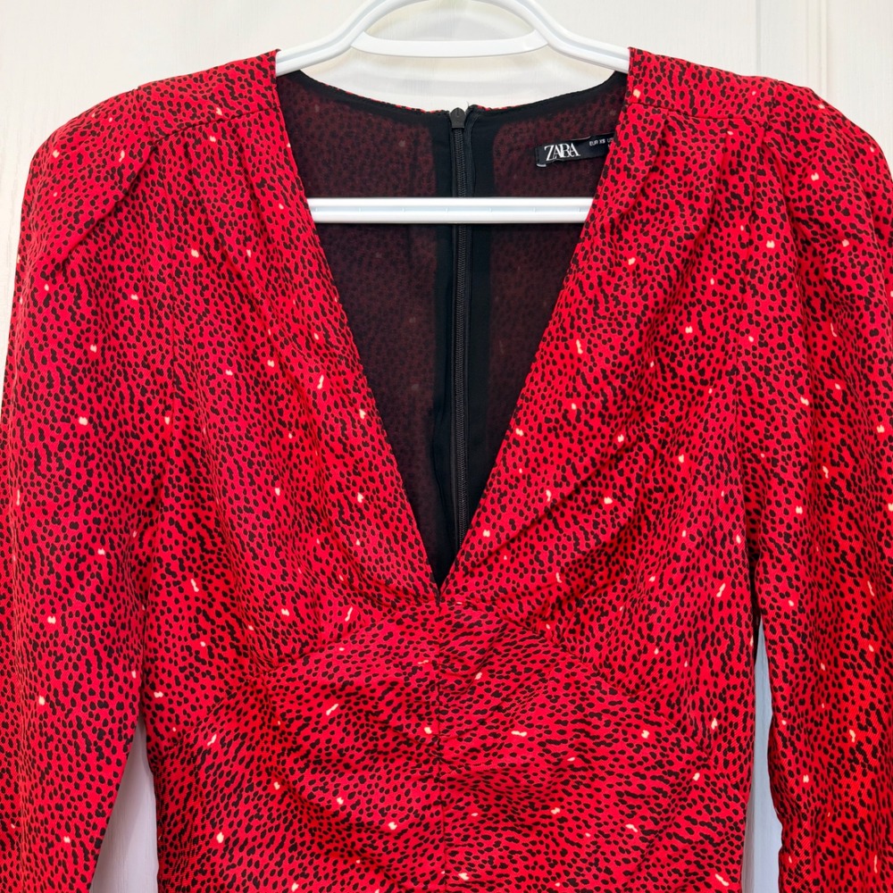 ZARA Red Animal Print Ruched Mini Dress Long Sleeve V Neck Draped Date Night XS - Picture 2 of 10